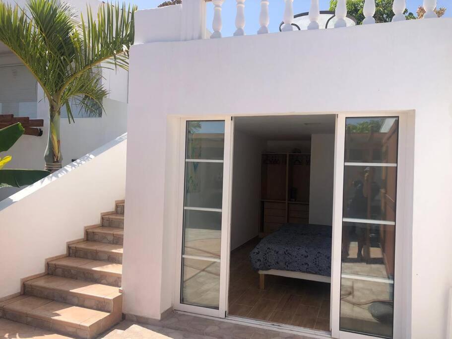 ארונה Gezellige Villa Met Prachtig Zicht En Zwembad מראה חיצוני תמונה
