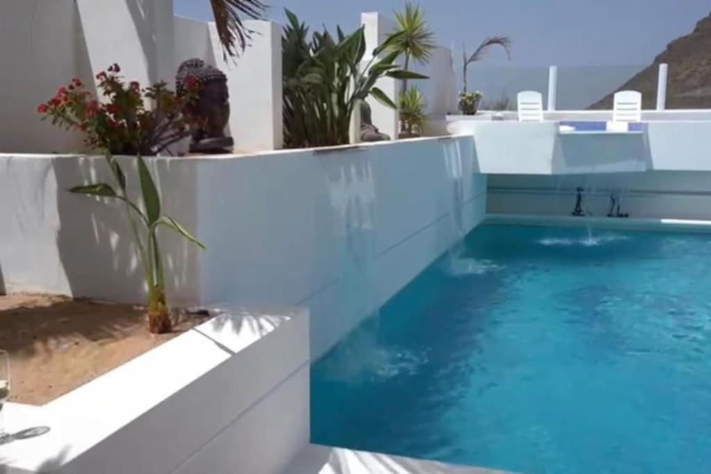 ארונה Gezellige Villa Met Prachtig Zicht En Zwembad מראה חיצוני תמונה
