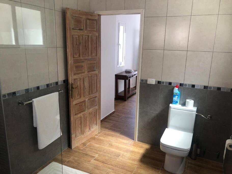 ארונה Gezellige Villa Met Prachtig Zicht En Zwembad מראה חיצוני תמונה