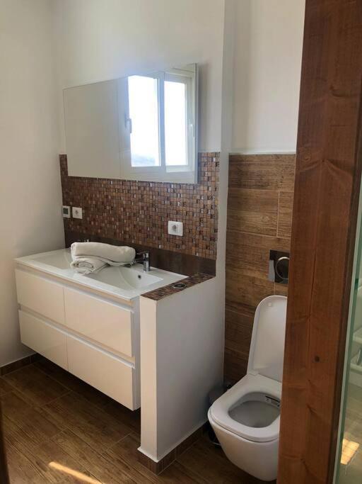 ארונה Gezellige Villa Met Prachtig Zicht En Zwembad מראה חיצוני תמונה